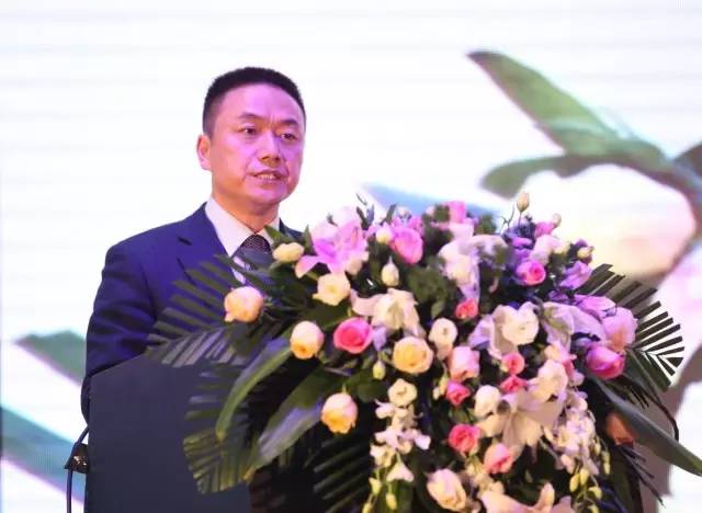 14805526925429350foY.jpg 2.jpg